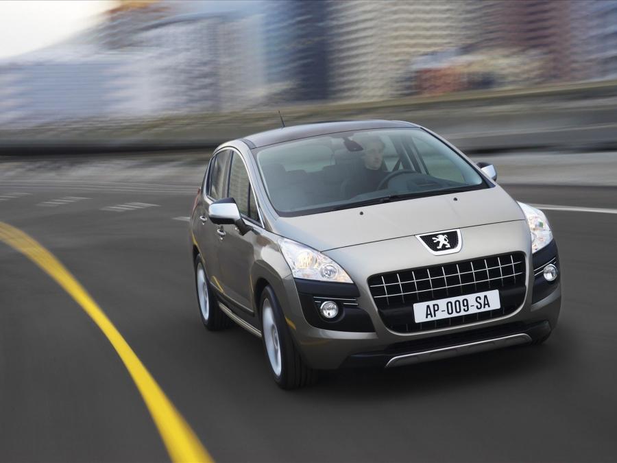  Peugeot 3008 2010 года  (фото 17 из 148)